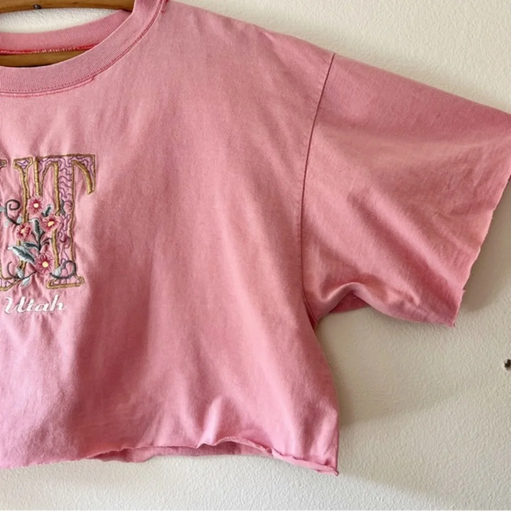 Vintage pink Utah embroidered cropped t-shirt‎ L/XL - Picture 3 of 5